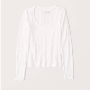 Abercrombie & Fitch Long-Sleeve Scoopneck Top
